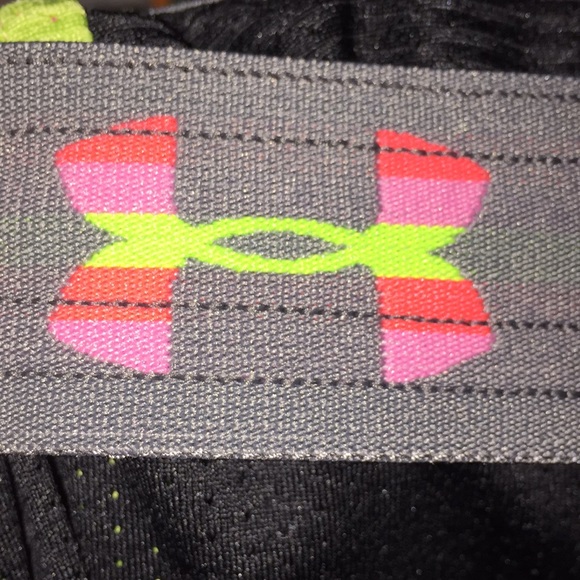 Under Armour Shorts - Picture 4 of 4